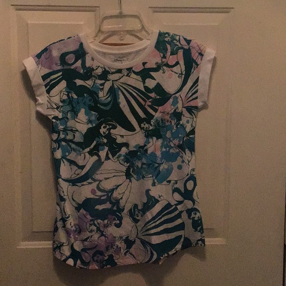 !!!NWOT!!! !!!DISNEY PRINCESS T-SHIRT!!!